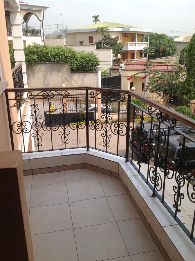Bastos'Appart Yaoundé Exterior photo